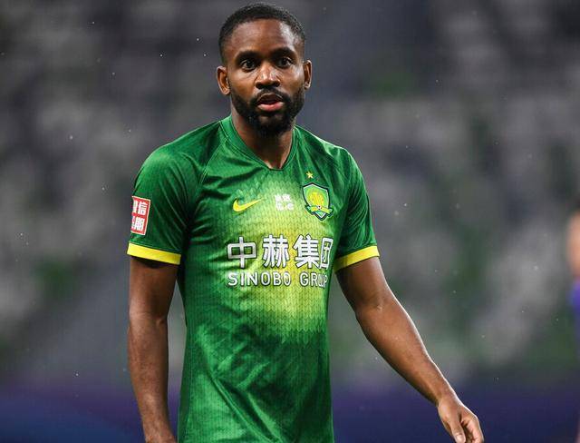  拉齐奥主场惨败弱旅，主教练萨里帅位岌岌可危  